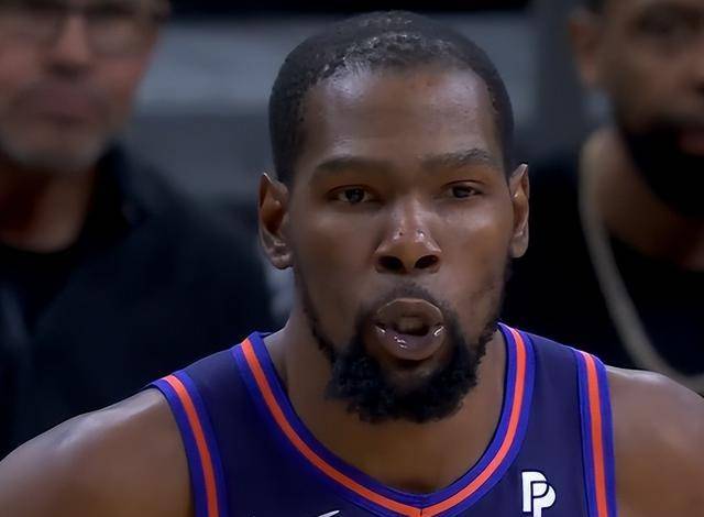 开云体育-包含杜兰特遭遇十持续失利，皇家马德里教练压力巨大！观众掌声雷动的词条