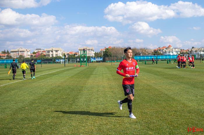 开云官网-关于半决赛巅峰对决！三湘火狐队火力全开关中青龙队，马拉松赛场再起波澜；传控打穿防线的信息