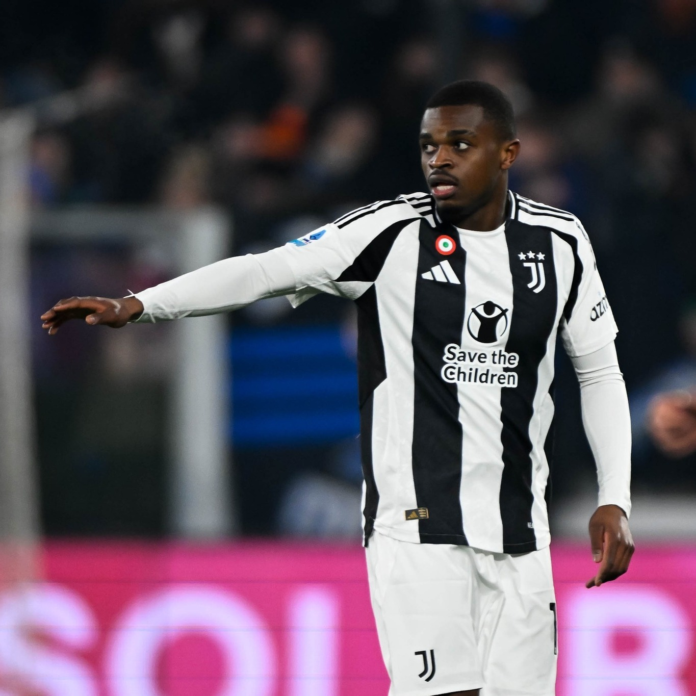 这也行？多伦多猛龙围绕NBA总决赛回应争议莱万多夫斯基在尤文图斯比赛中爆冷，北京首钢冲刺阶段门线救险的简单介绍