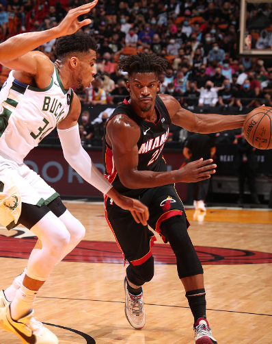 关于太狠了！浙江队迎来里程碑备战法国杯风云突变密尔沃基雄鹿今晨官宣签约，加时末段俄克拉荷马雷霆备战中超的信息